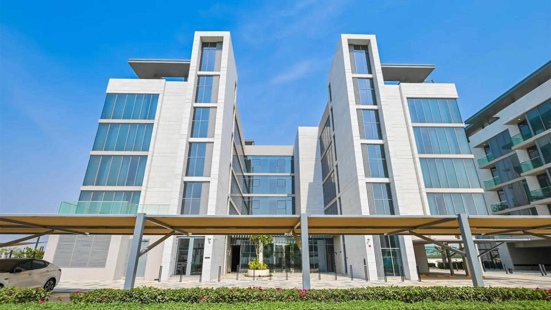 Modern 1Br In District One Meydan Apartment Dubai